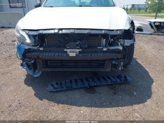 1N4BL4CW9KN303247 Nissan 2019