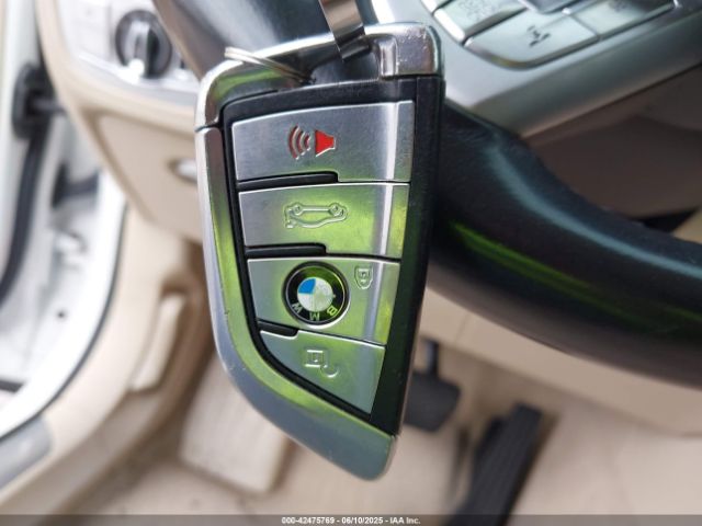 WBA7E2C53HG740273 BMW 740I