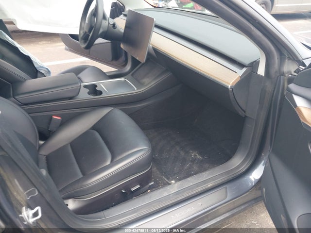 5YJ3E1EA0PF495110 Tesla MODEL 3
