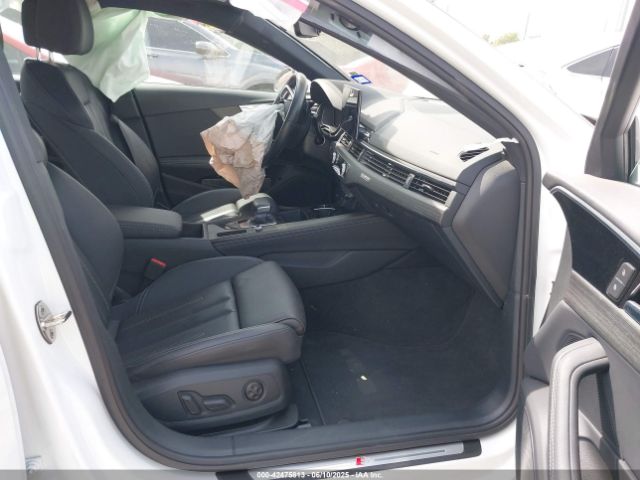 WAUEAAF44RN014581 Audi A4 Premium Plus 45 Tfsi S Line Quattro S Tronic