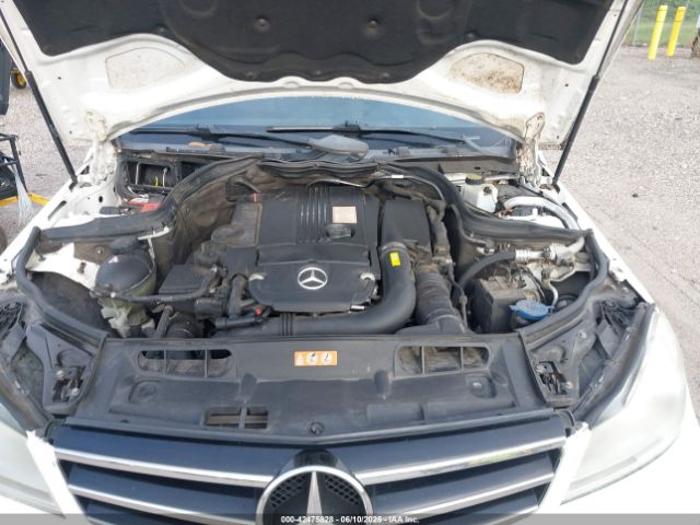 WDDGF4HB4ER309909 Mercedes-Benz C 250 Luxury/sport