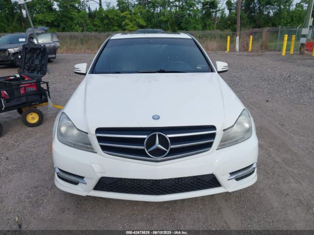 WDDGF4HB4ER309909 Mercedes-Benz C 250 Luxury/sport