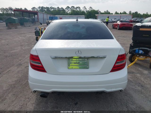 WDDGF4HB4ER309909 Mercedes-Benz C 250 Luxury/sport