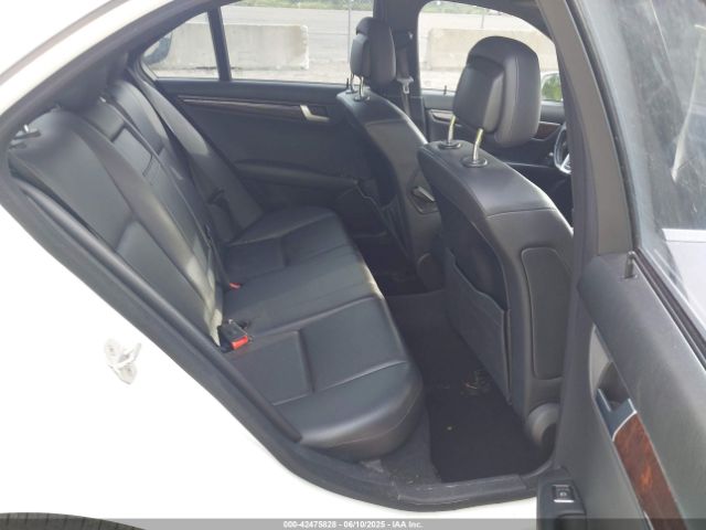 WDDGF4HB4ER309909 Mercedes-Benz C 250 Luxury/sport