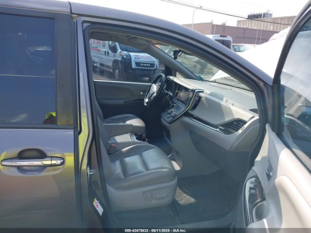 5TDYZ3DC1KS016206 Toyota Sienna Xle 8 Passenger