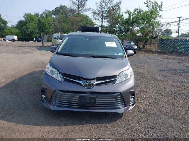 5TDYZ3DC1KS016206 Toyota Sienna Xle 8 Passenger
