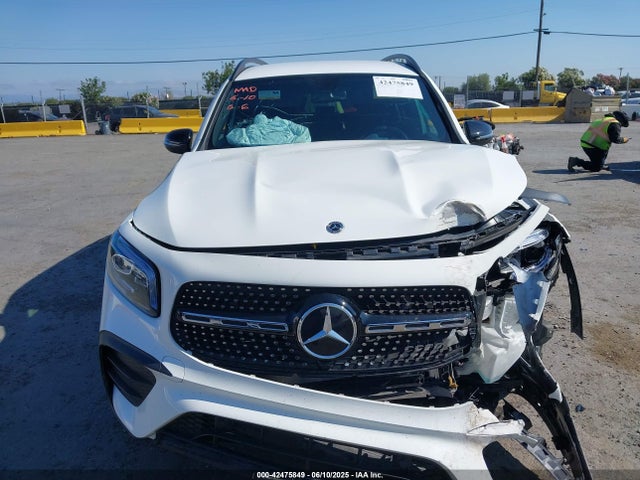 W1N4M4HB5NW242332 Mercedes-Benz m260