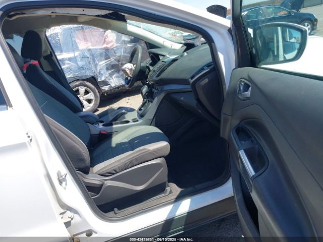 1FMCU0GX9FUA62790 Ford Escape