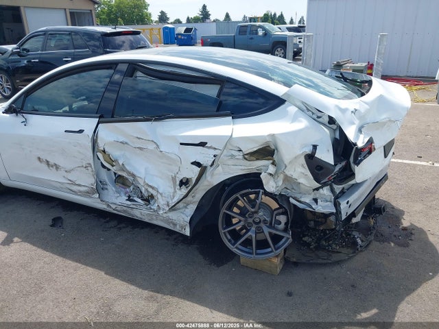 2023 TESLA MODEL 3 5YJ3E1EA7PF605022 Photo 5