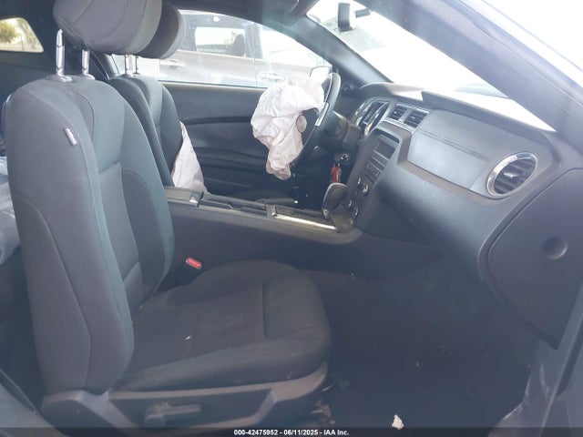 1ZVBP8CF8E5328082 Ford 2014