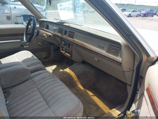 1989 FORD CROWN VICTORIA 2FABP73F6KX212652 Photo 4