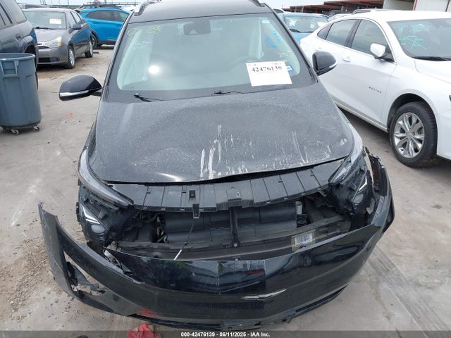 1G1FY6S06P4153965 Chevrolet 2023