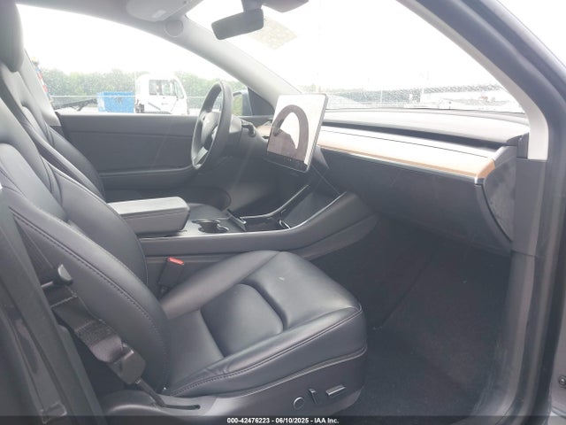 2021 TESLA MODEL Y 5YJYGDEE5MF069798 Photo 4