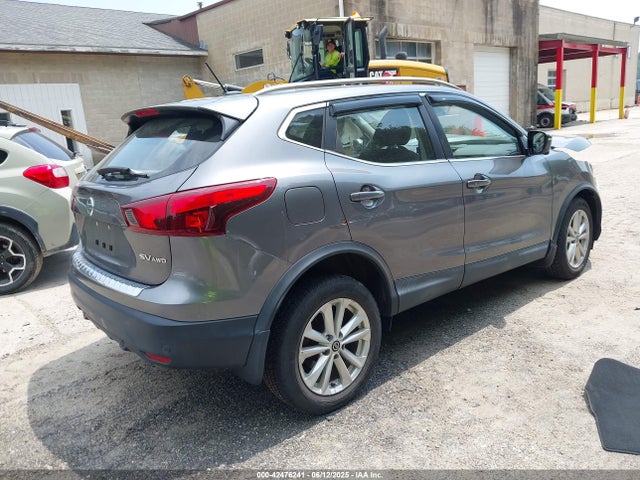 JN1BJ1CRXKW621125 Nissan 2019