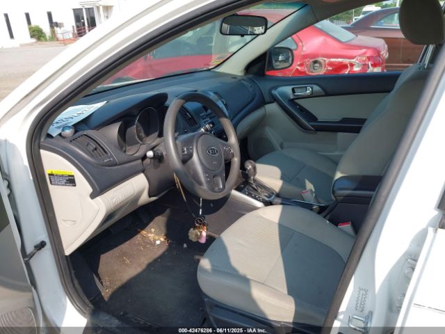 2013 KIA FORTE KNAFU4A22D5665767 Photo 4