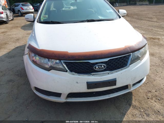 2013 KIA FORTE KNAFU4A22D5665767 Photo 5