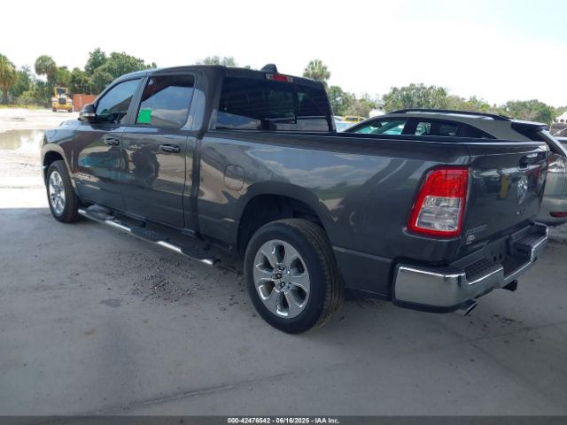 2022 RAM 1500 1C6RREMT5NN190846 Photo 2