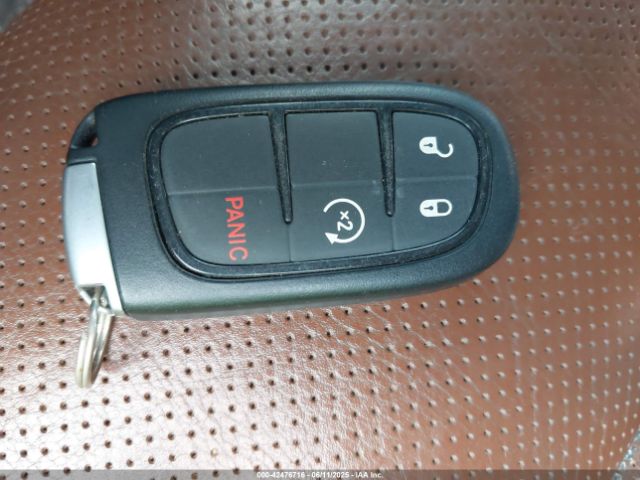 2016 RAM 2500 3C6UR5GL9GG337252 Photo 10