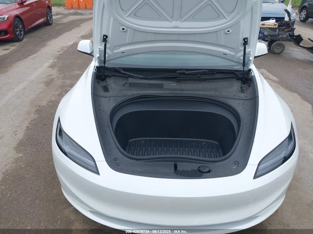 2025 TESLA MODEL 3 5YJ3E1EB5SF893625 Photo 9