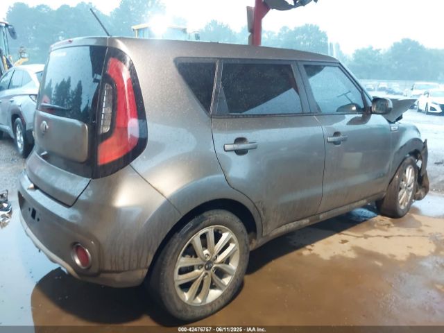 2018 KIA SOUL KNDJP3A57J7592436 Photo 3