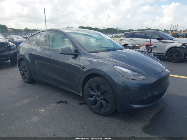 2025 TESLA MODEL Y 7SAYGDED5SA371404 Photo 0