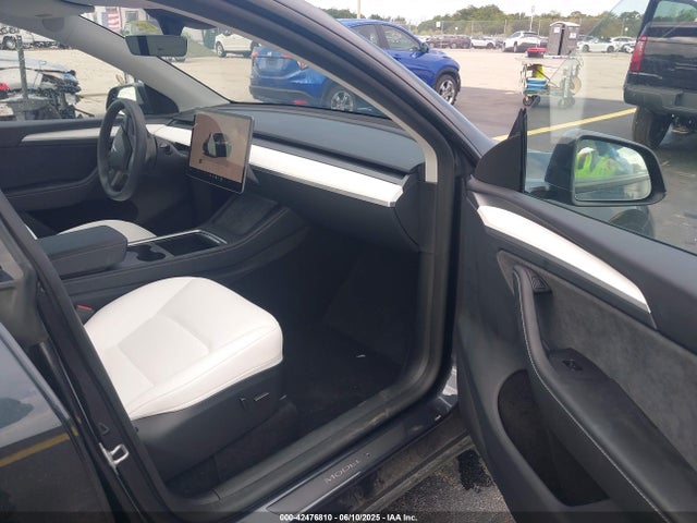 2025 TESLA MODEL Y 7SAYGDED5SA371404 Photo 4