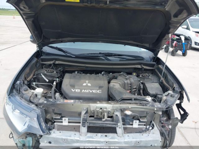 2016 MITSUBISHI OUTLANDER JA4JZ4AX3GZ049349 Photo 9