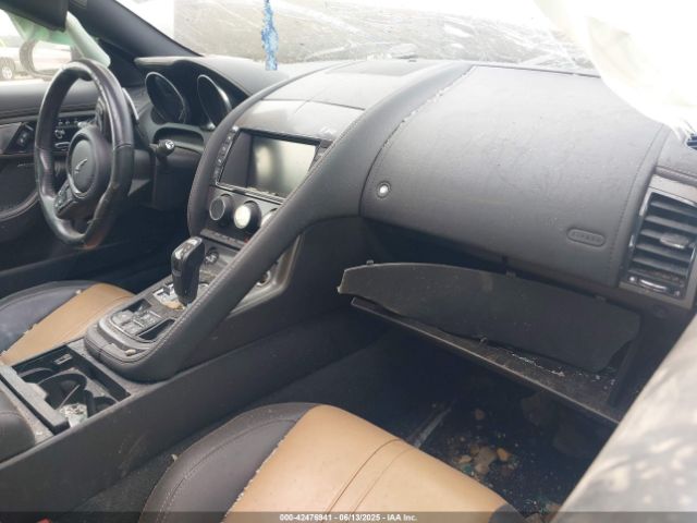 2016 JAGUAR F-TYPE SAJXJ6DL9GMK25251 Photo 4