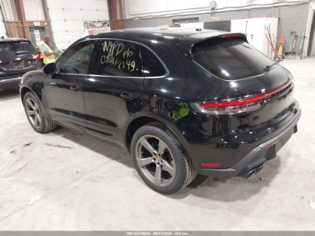 2022 PORSCHE MACAN WP1AA2A54NLB11338 Photo 2