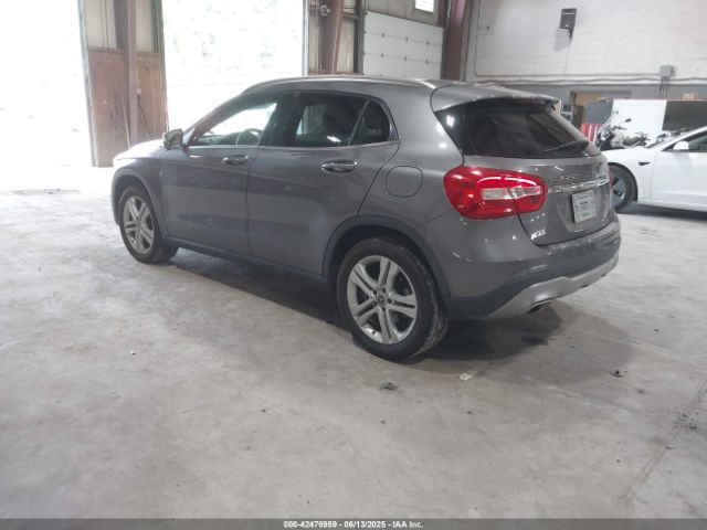 2018 MERCEDES-BENZ GLA 250 WDCTG4GB6JJ512410 Photo 2