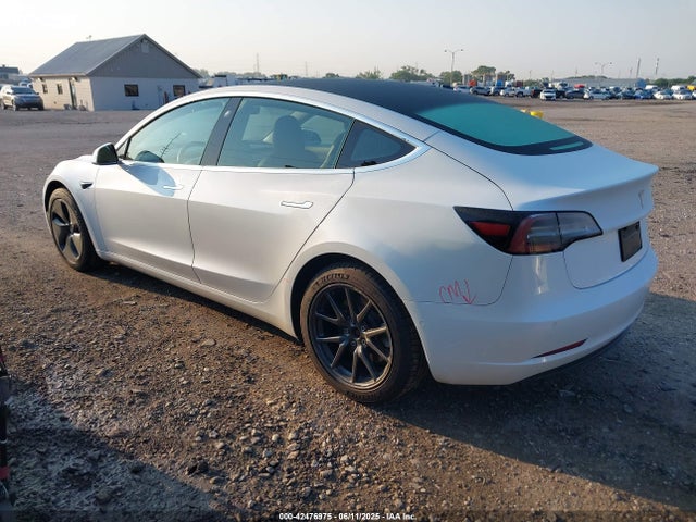 2020 TESLA MODEL 3 5YJ3E1EB1LF665106 Photo 2