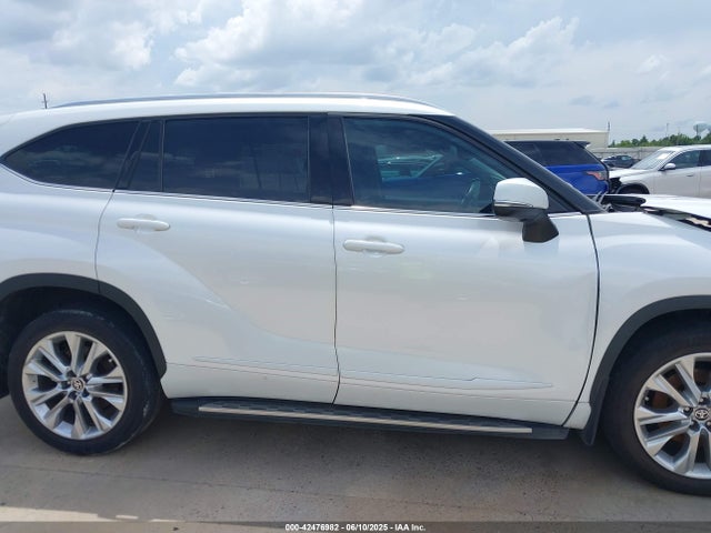 Toyota t24a-fts 2023 5TDKDRAH4PS032141 Image 14