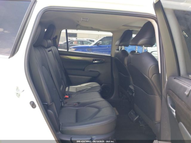 2023 TOYOTA HIGHLANDER 5TDKDRAH4PS032141 Photo 7