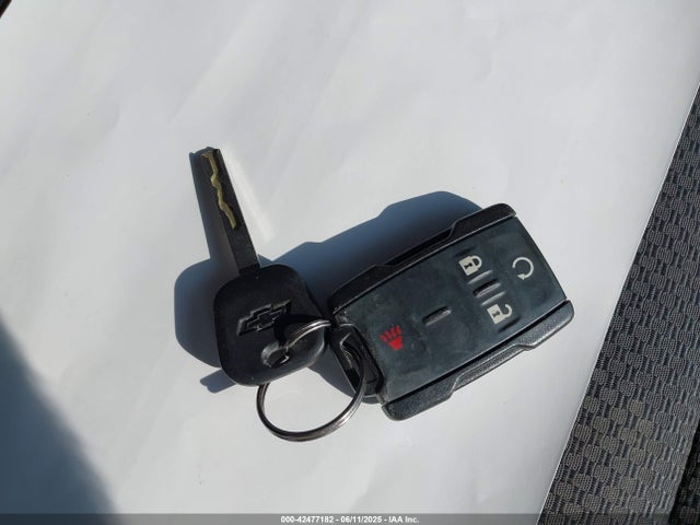 1GCRCREC5FZ327973 Chevrolet l83 - vvt, active fuel management, aluminum