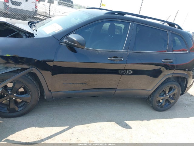 1C4PJLAS6HW654863 Jeep 2017