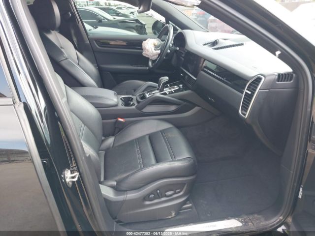 2022 PORSCHE CAYENNE COUPE WP1BA2AY4NDA47522 Photo 4