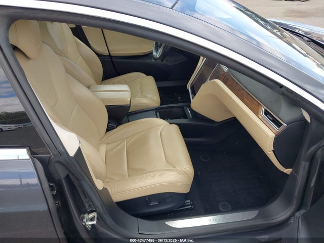 2017 TESLA MODEL S 5YJSA1E2XHF190425 Photo 4