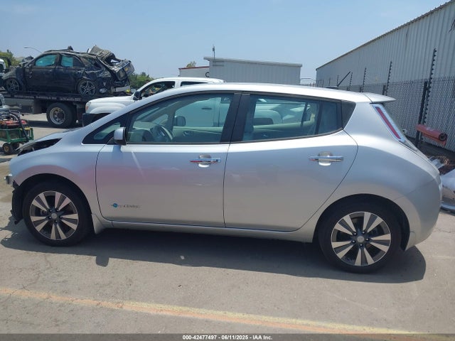 1N4AZ0CP7FC317807 Nissan 2015