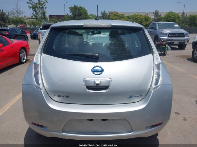 1N4AZ0CP7FC317807 Nissan 2015