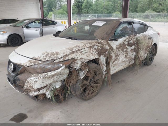 1N4AA6AP1JC393321 Nissan 2018