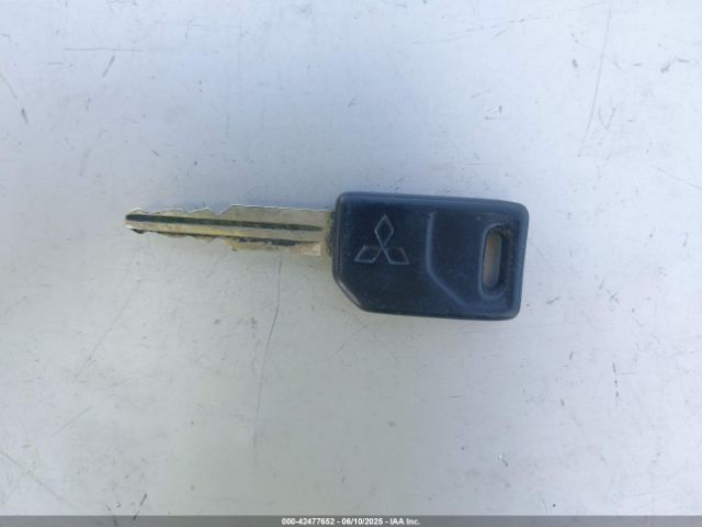 2000 MITSUBISHI MONTERO SPORT JA4LS21H5YP051210 Photo 10