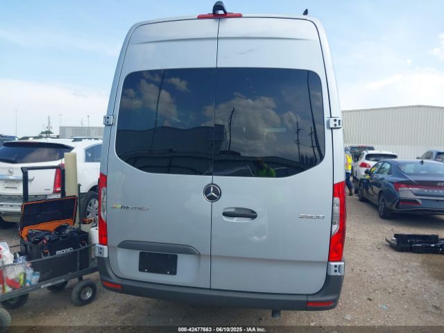 W1Z4KGHY2ST217279 Mercedes-Benz Sprinter 2500 High Roof 4-cyl Diesel