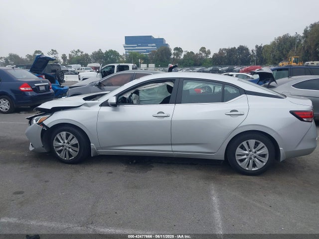 3N1AB8BV4MY210492 Nissan Sentra