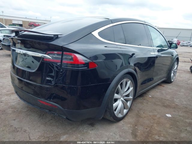 2016 TESLA MODEL X 5YJXCBE25GF028030 Photo 3