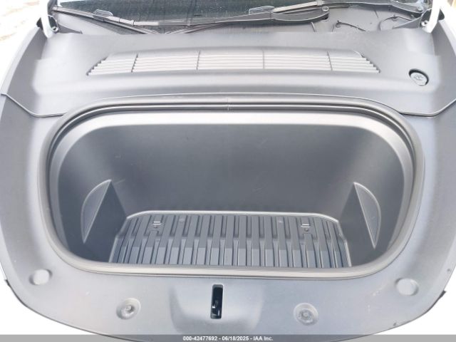7SAYGAEE5SF231959 Tesla Model Y