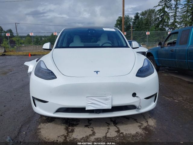 7SAYGAEE5SF231959 Tesla Model Y