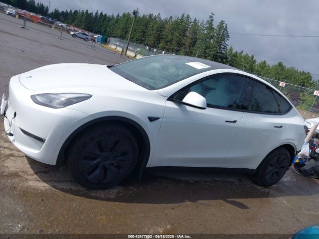 7SAYGAEE5SF231959 Tesla Model Y