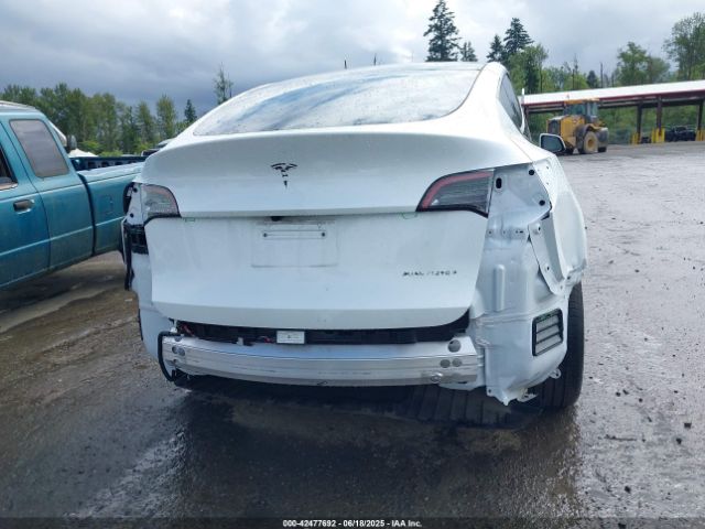 7SAYGAEE5SF231959 Tesla Model Y