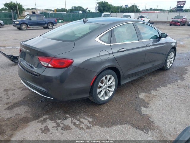 Chrysler 200 2015 1C3CCCCB8FN593089 Image 4