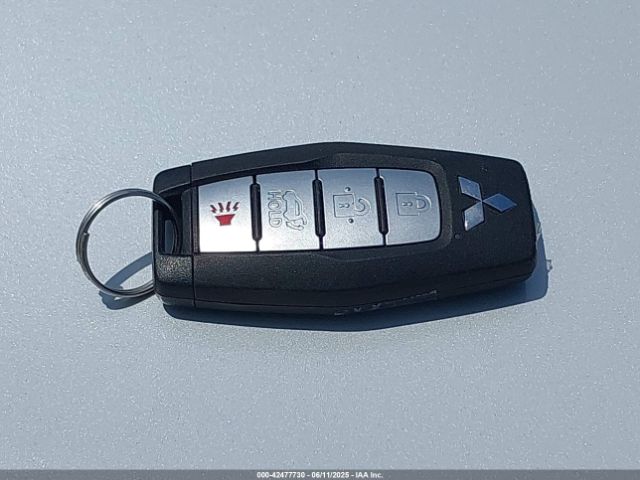 2023 MITSUBISHI OUTLANDER JA4J3UA88PZ012274 Photo 10